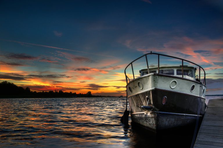 Fall Boating Fun But Keep an Eye on Safety