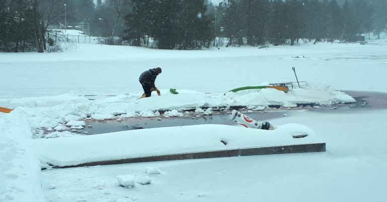 Tour boat sinks near Huntsville High