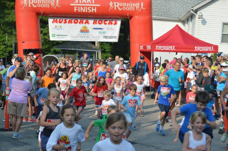 Kids and adults join forces for run to help youth with cancer