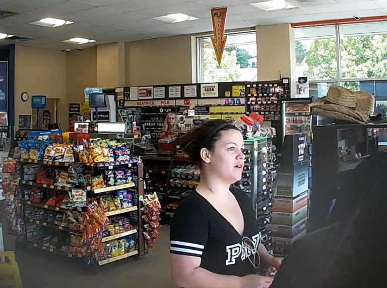 Bracebridge OPP looking for suspect in convenience store wallet theft