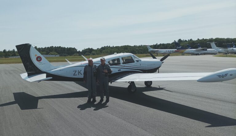 Veteran pilots stop in Muskoka on 100-day global flight